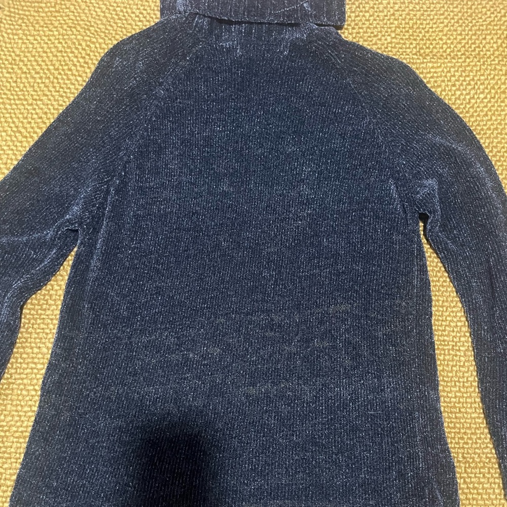 Turtle neck - Picture 3 of 3